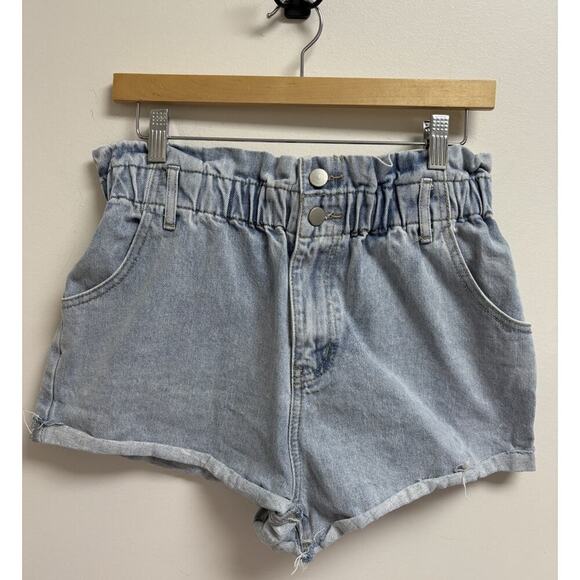 Day + Moon Pants - Day + Moon Women's Paperbag High Rise Denim Shorts Size L Ligh Wash Distressed